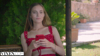 Jessica Portman a tinédzser fiatal suna kedveli a óriási latina kárót - sexbrother.hu