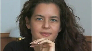 Patricia Smet a tinédzser 19 éves magyar suna két kukit kap
