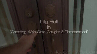 Lilly Hall a tini fullos hatalmas kannás megbaszott nej - sexbrother.hu