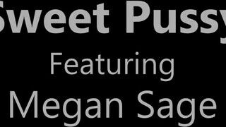 Megan Sage a tini kicsike kannás tinédzser kis csaj kiborotvált pinája megpakolva - sexbrother.hu