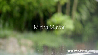 Misha Maver a orbitális csöcsű tetkós jógás fiatalasszony rácuppan a szőrös bránerre - sexbrother.hu