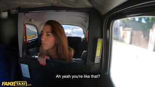 Megane Lopez a francia tinédzser suna a orbitális melegben megkívánta a taxis farkát - sexbrother.hu