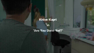 Khloe Kapri a bájos nevelő spiné tesó egy jót kúr az öcskössel - sexbrother.hu