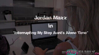 Jordan Maxx a lebukott masztizó anya reszel a nevelő fiával - sexbrother.hu