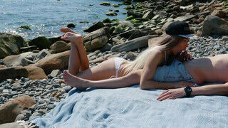 Világos Szőke amatőr bikinis barinő a tengerparton szop - sexbrother.hu