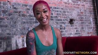 Skin Diamond a kicsike mellű fekete csajszi és Tasha Reign kényeztetik egymást - sexbrother.hu