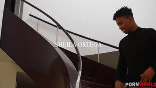 Sheila Ortega a vonzó óriási tőgyes dél amerikai milf fekete csávóval kúr - sexbrother.hu