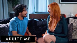 Ebben az Adult Time videóban Lauren Phillips, a vörös hajú, dús cicis milf, hatalmas, kívánatos mellekkel és formás, gömbölyű popóval, egy szexterapeuta szerepében csábít el egy ideges, tinédzser tinisrácot. A terápiás szoba gyorsan egy nyers, szókimmondó - sexbrother.hu